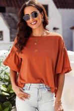Load image into Gallery viewer, Puff Sleeve Curved Hem Blouse
