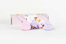 Load image into Gallery viewer, Heart Shaped Shower Steamers Gift Box, Set of 5 Shower Steamers Package
