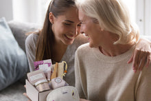 Load image into Gallery viewer, One year of self-care SUBSCRIPTION BOXES for WOMEN - Will be  shipped every 3 months
